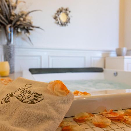 アレーツィオ Palazzo Aurora Bed & Breakfast エクステリア 写真