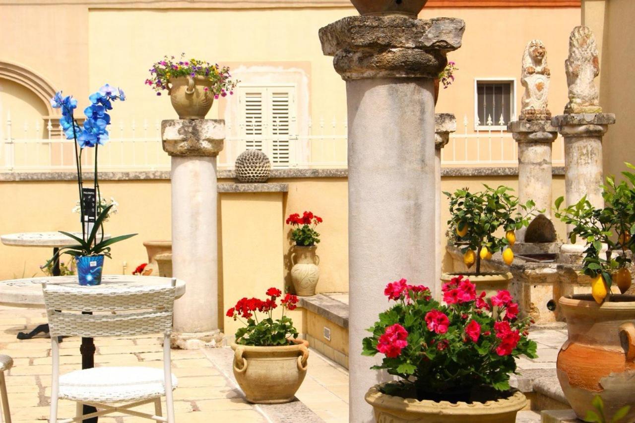 アレーツィオ Palazzo Aurora Bed & Breakfast エクステリア 写真